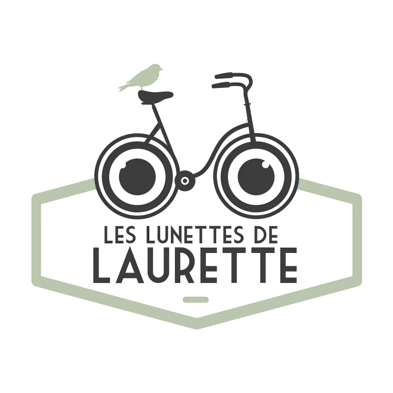 Laurette — Sage sur fond sombre